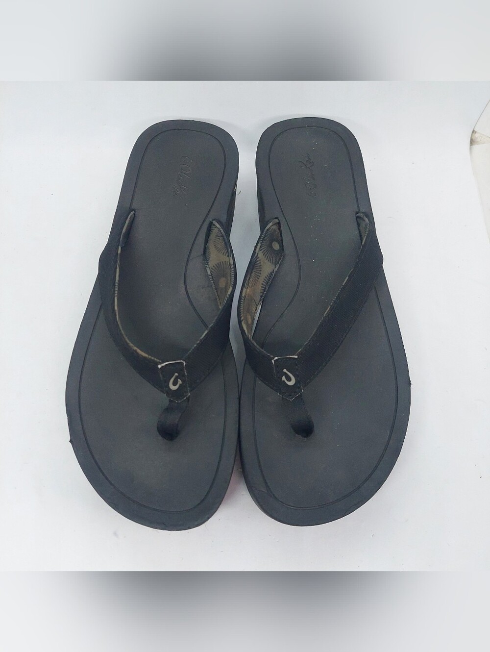 Olukai Ola Wedge Sandals Black Flip Flops Womens Size 9 Summer Travel Shoes
